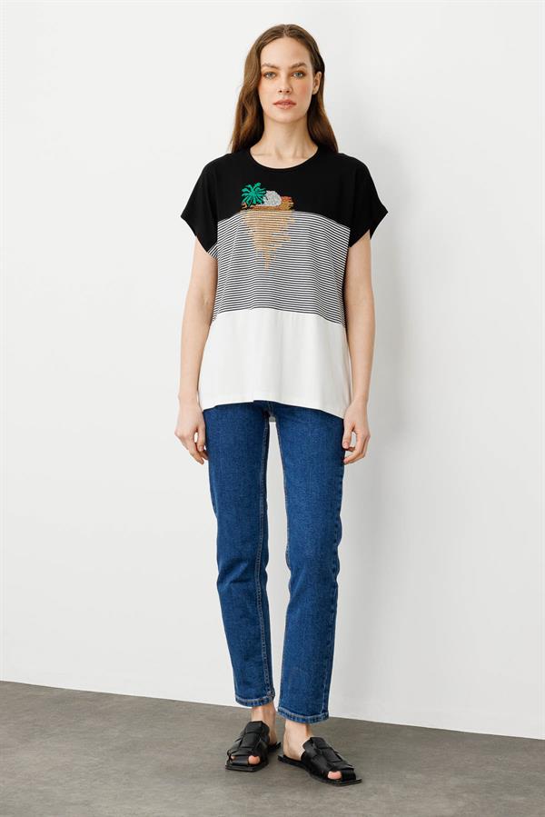 Kadın Sıfır Yaka Önü Taşlı Penye T-shirt Siyah