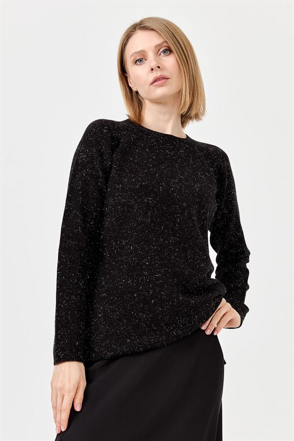Женская вязаная блуза с круглым черная