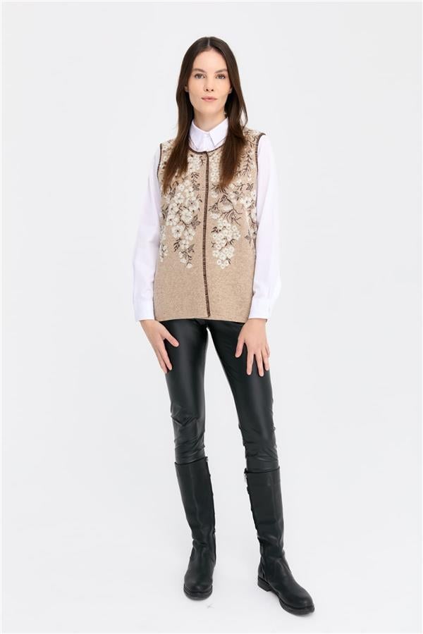 Kadın Sıfır Yaka Pıtırcık Çiçekli Yün Yelek K.Bej