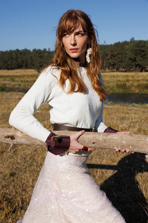 Kadın Sıfır Yaka Saç Örgülü Kazak Kemik