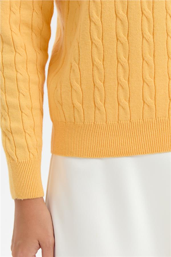 Kadın Sıfır Yaka Saç Örgülü Kazak Sarı