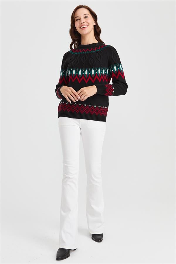 Женский шерстяной свитер с круглым вырезом