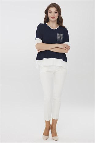 Женская блуза с шифоновыми вставками и круглым вырезом темно синего цвета