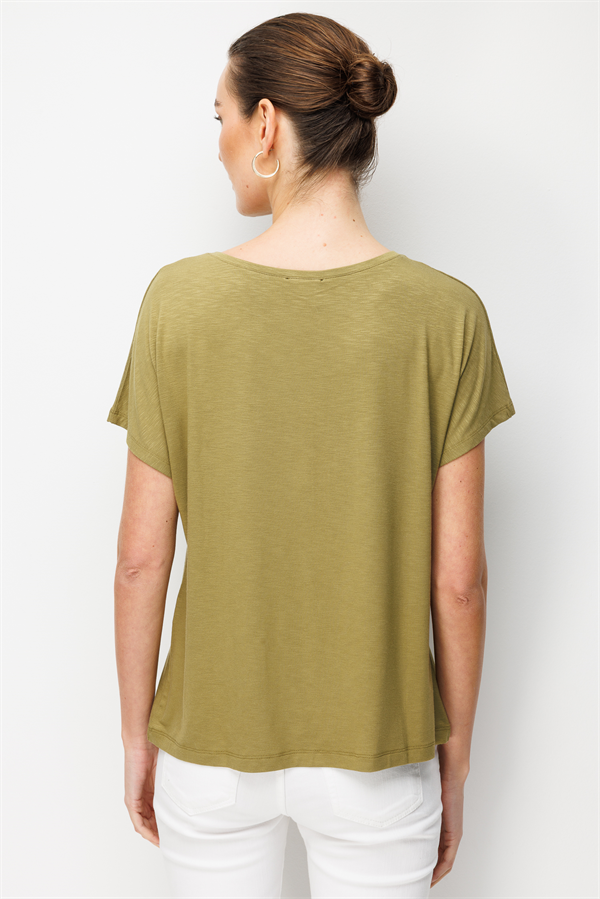 Kadın Sıfır Yaka Su Yolu Taşlı Düşük Kollu Penye T-shirt Haki