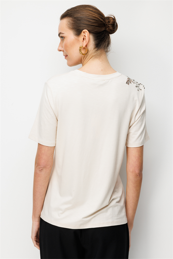Kadın Sıfır Yaka Tek Omuzu Nakışlı Penye T-shirt Bej