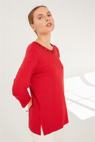 Женская трикотажная блузка красная