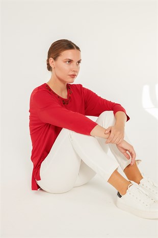 Женская трикотажная блузка красная