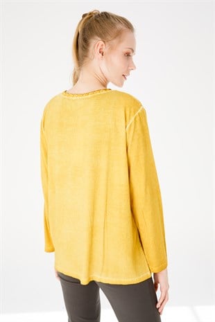 Kadın Sıfır Yaka Uzun Kol Deri İşlemeli Penye Bluz Bal