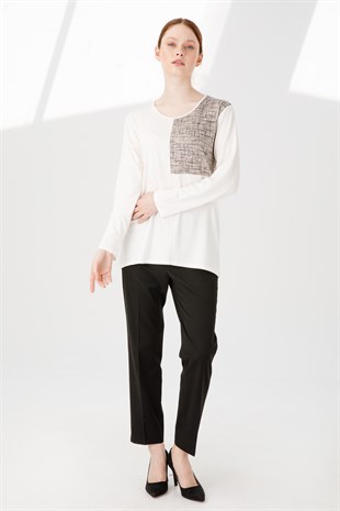 Женский трикотажный пуловер с круглым вырезом и длинным рукавом цвета слоновой кости