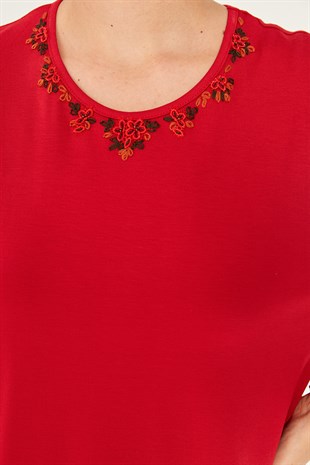 Женская трикотажная блузка красная