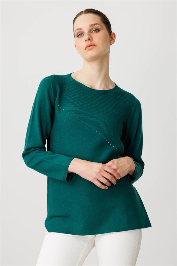 Kadın Sıfır Yaka Verev Taşlı Kazak Ö.Başı