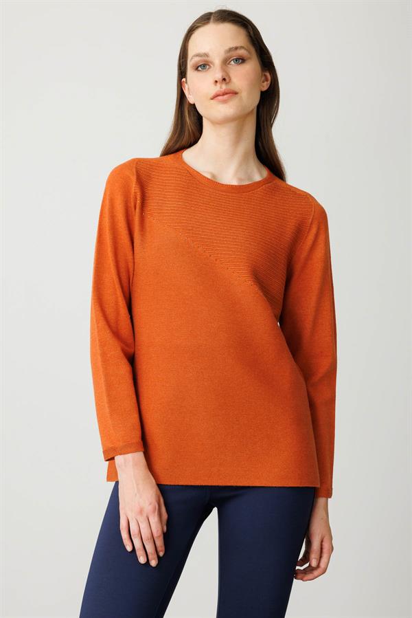 Kadın Sıfır Yaka Verev Taşlı Kazak Turuncu