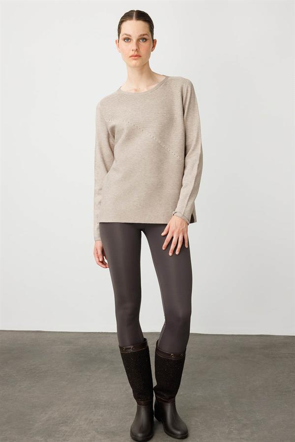 Kadın Sıfır Yaka Verev Taşlı Kazak Vizon