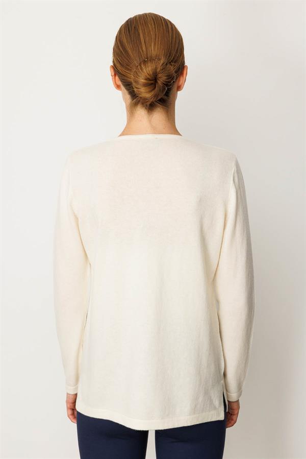 Kadın Sıfır Yaka Yaka Kenarı İşlemeli Yün Bluz Kemik