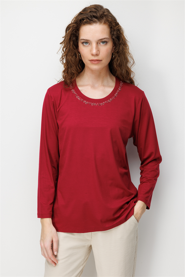 Kadın Sıfır Yaka Yaka Kenarı İşlemeli Penye Bluz Vişne