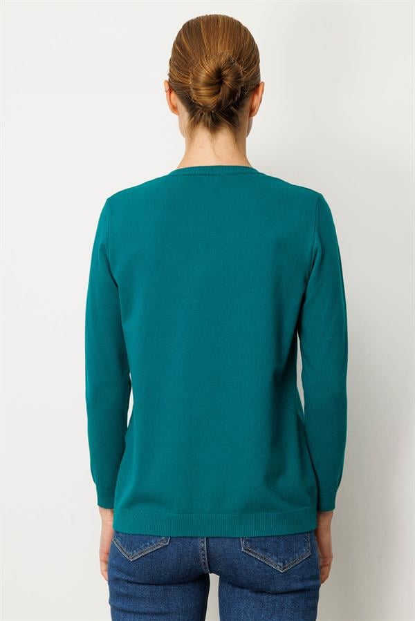 Kadın Sıfır Yaka Yakası Çiçek Nakış İşlemeli Bluz A.Ö.Başı