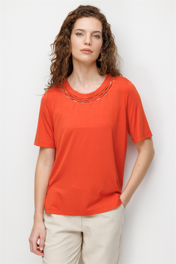 Kadın Sıfır Yaka Yakası Çift Şeritli Taşlı Penye T-shirt Oranj