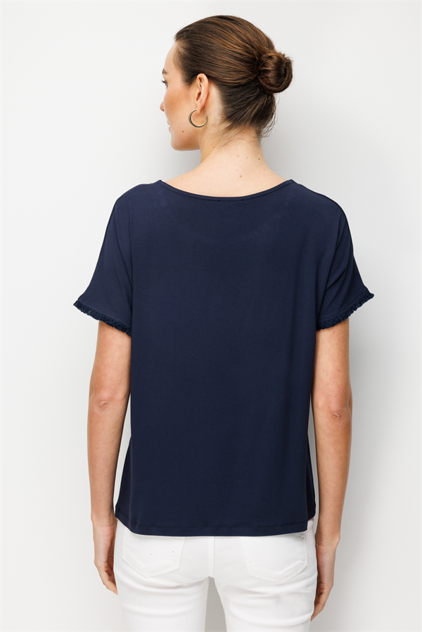 Kadın Sıfır Yaka Yakası Hasır Aksesuarlı Penye T-shirt Lacivert