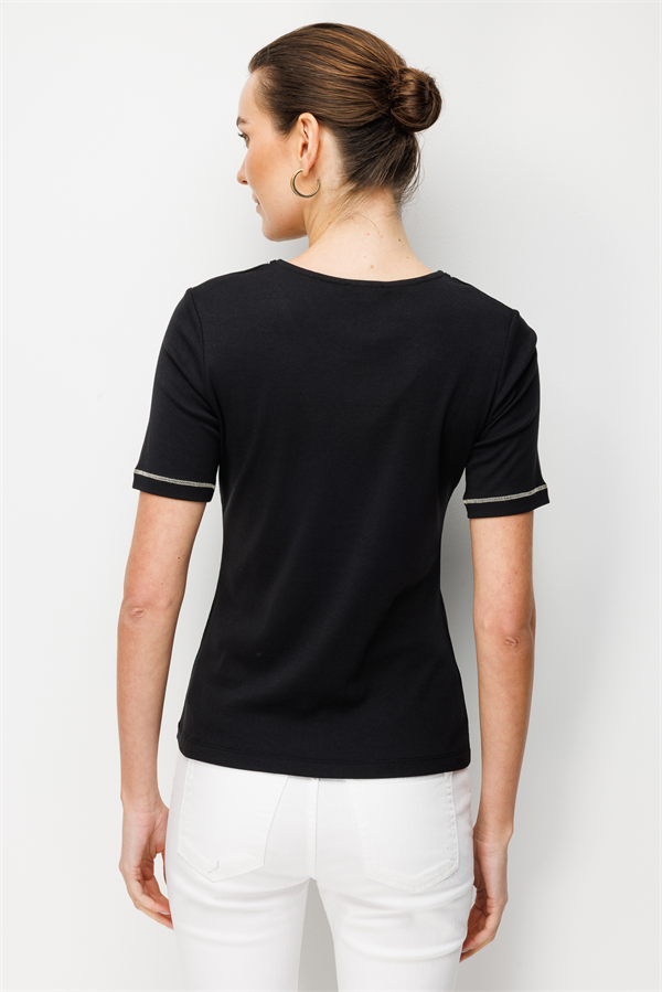 Kadın Sıfır Yaka Yakası ve Kolu İşlemeli Pamuklu Penye T-shirt Siyah