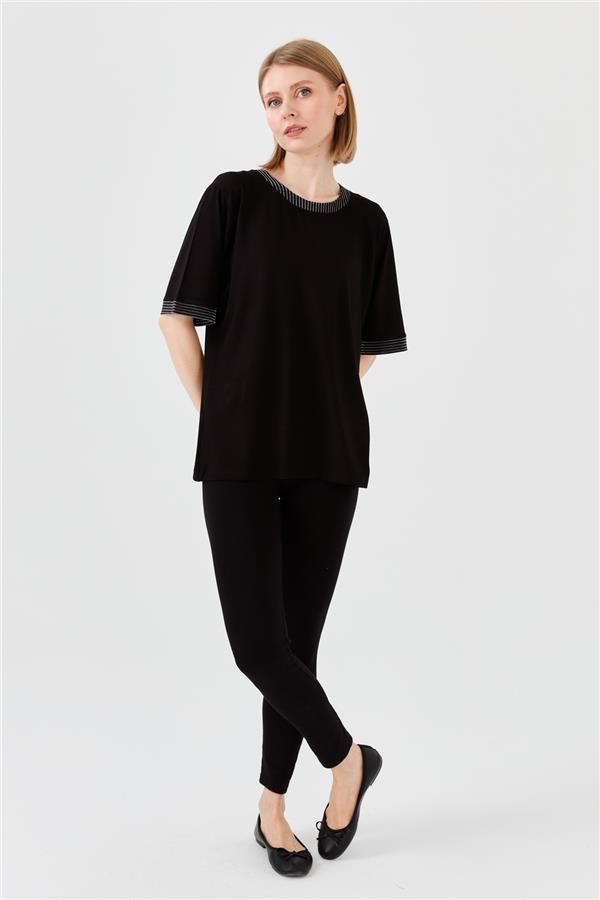 Womens Crew Neck Chain Band Combed T-shirt Black