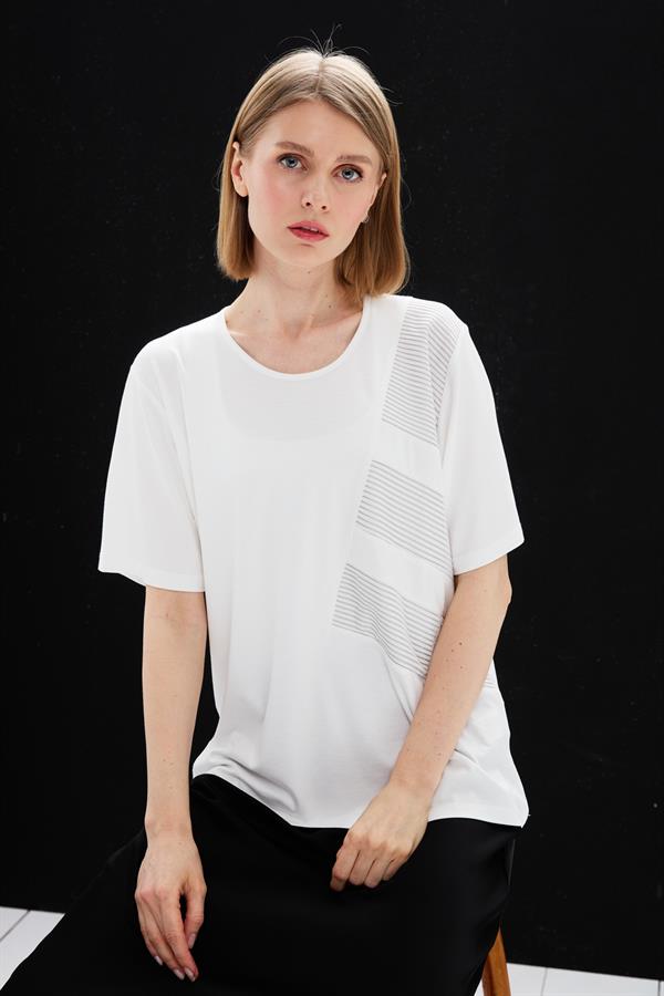 Kadın Sıfır Yaka Zincir Kumaşlı Penye T-shirt Kemik