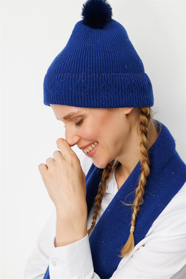 Kadın Simli Jakarlı Ponponlu Yün Şapka K.S.Mavi