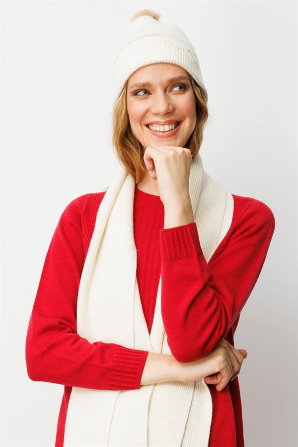 Kadın Simli Jakarlı Ponponlu Yün Şapka Kemik