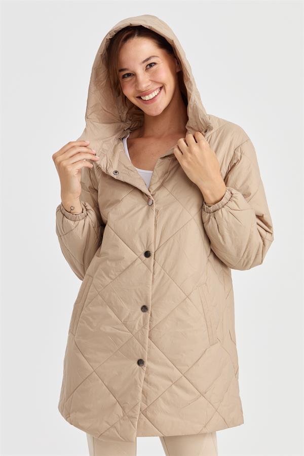 Женское длинное пальто-пуховик в клетку