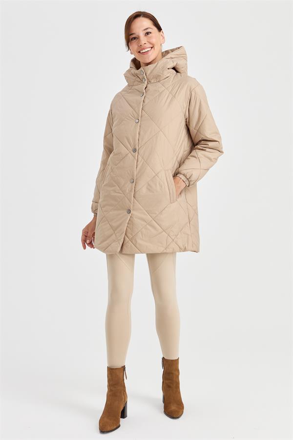 Женское длинное пальто-пуховик в клетку