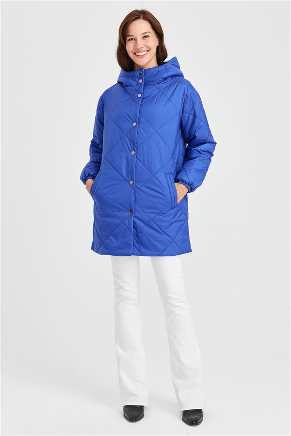 Женское длинное пальто-пуховик в клетку