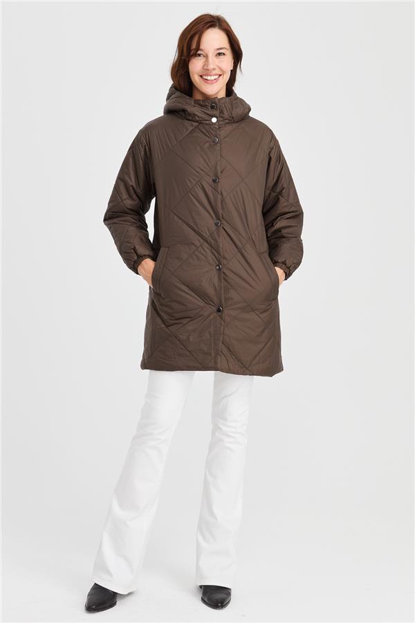 Женское длинное пальто-пуховик в клетку