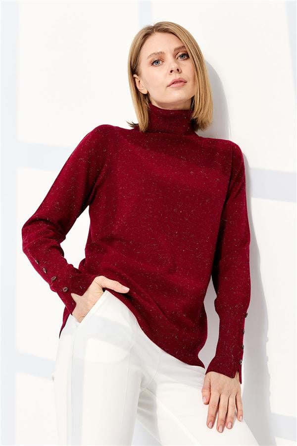 Женская водолазка с разрезами на рукавах вишнёвая 