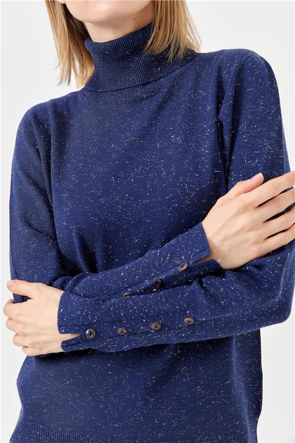 Женская водолазка с разрезами на рукавах темно синяя