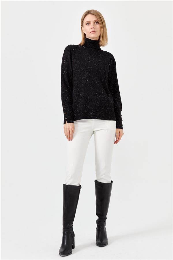 Женская водолазка с разрезами на рукавах черная 