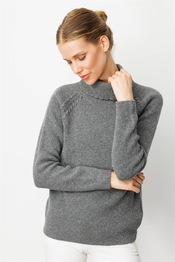 Kadın Tam Balıkçı Yaka Kolu Boncuklu Yün Kazak Füme