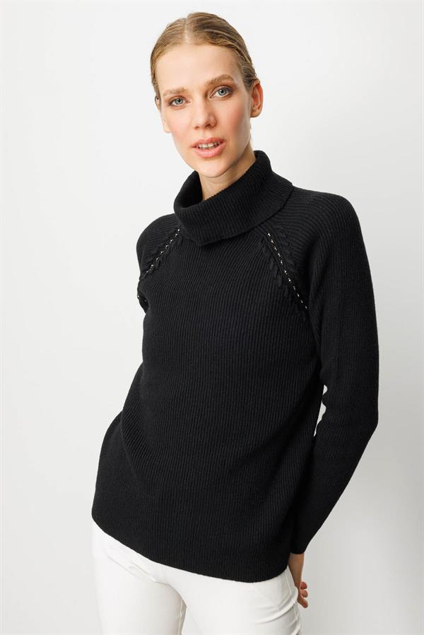 Kadın Tam Balıkçı Yaka Kolu Boncuklu Yün Kazak Siyah