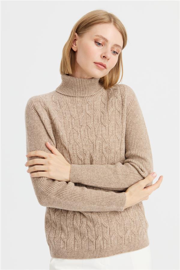 Женский свободный шерстяной свитер с высоким воротником спереди