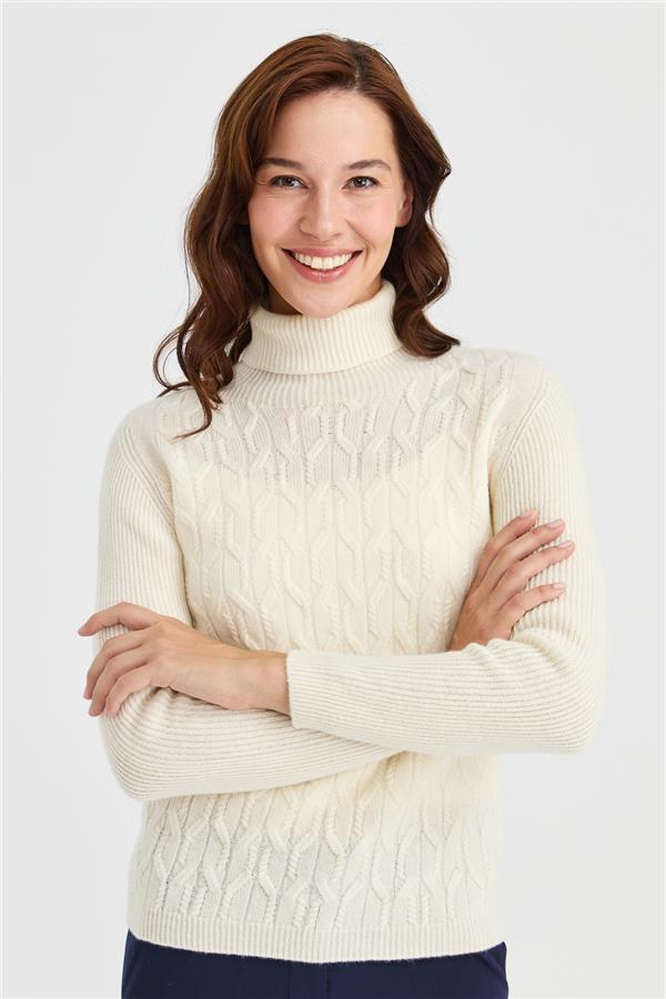 Женский свободный шерстяной свитер с высоким воротником спереди