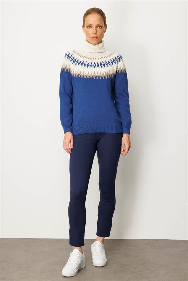 Kadın Tam Balıkçı Yaka Robası Baklavalı Yün Kazak Mavi