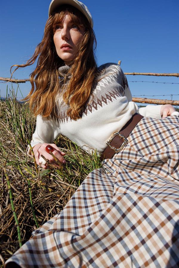 Kadın Tam Balıkçı Yaka Robası Baklavalı Yün Kazak Kemik