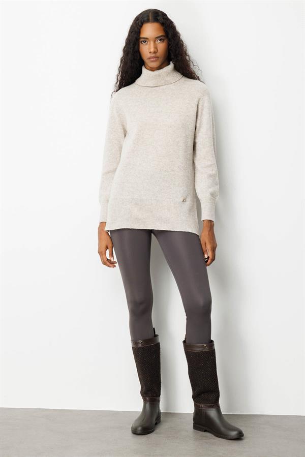 Kadın Tam Balıkçı Yaka Yanı Yırtmaçlı Yün Kazak V.Bej