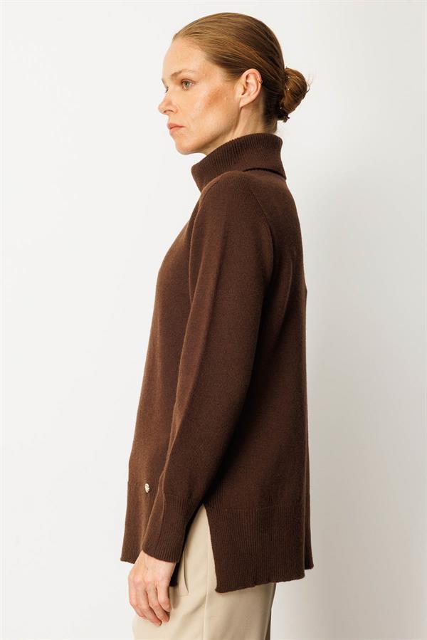 Kadın Tam Balıkçı Yaka Yanı Yırtmaçlı Yün Kazak M.Kahve