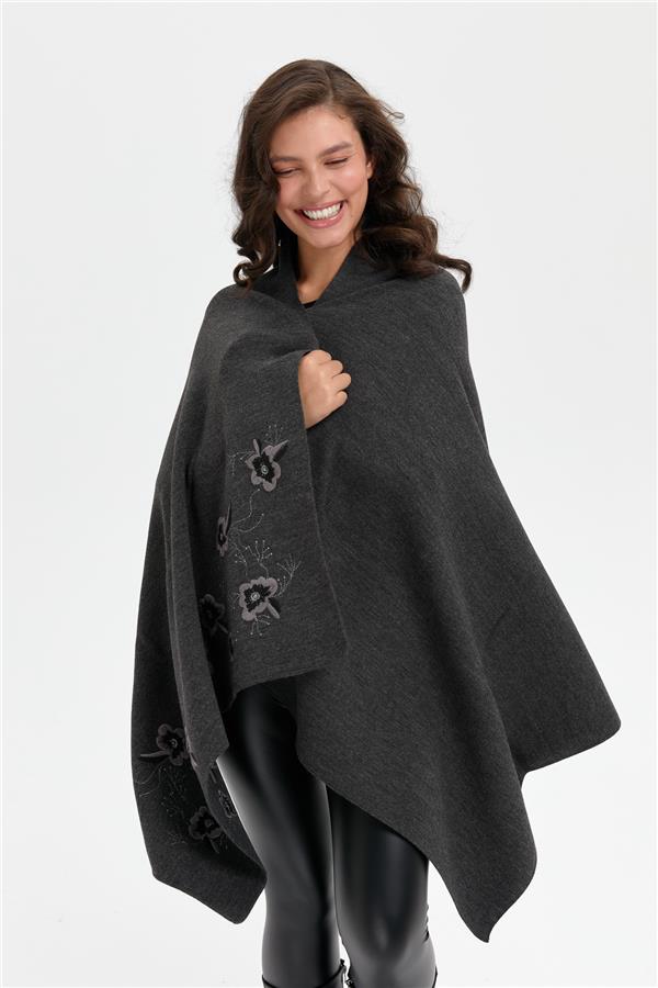 Kadın Tek Yanı Çiçek İşlemeli Şal K.Füme