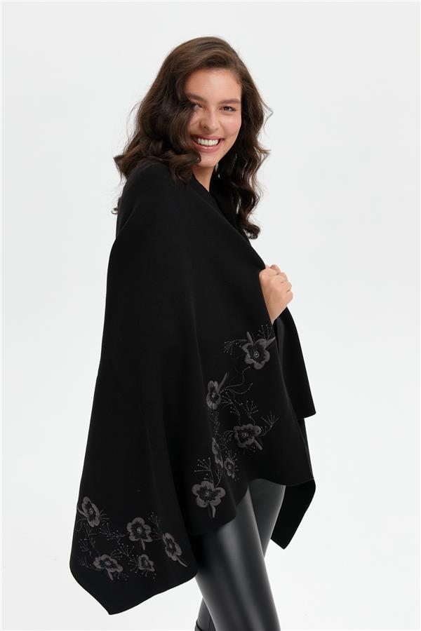 Kadın Tek Yanı Çiçek İşlemeli Şal Siyah