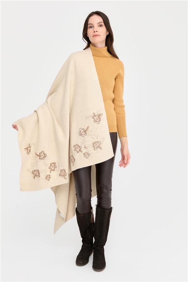 Kadın Tek Yanı Çiçek İşlemeli Şal T.Melanj