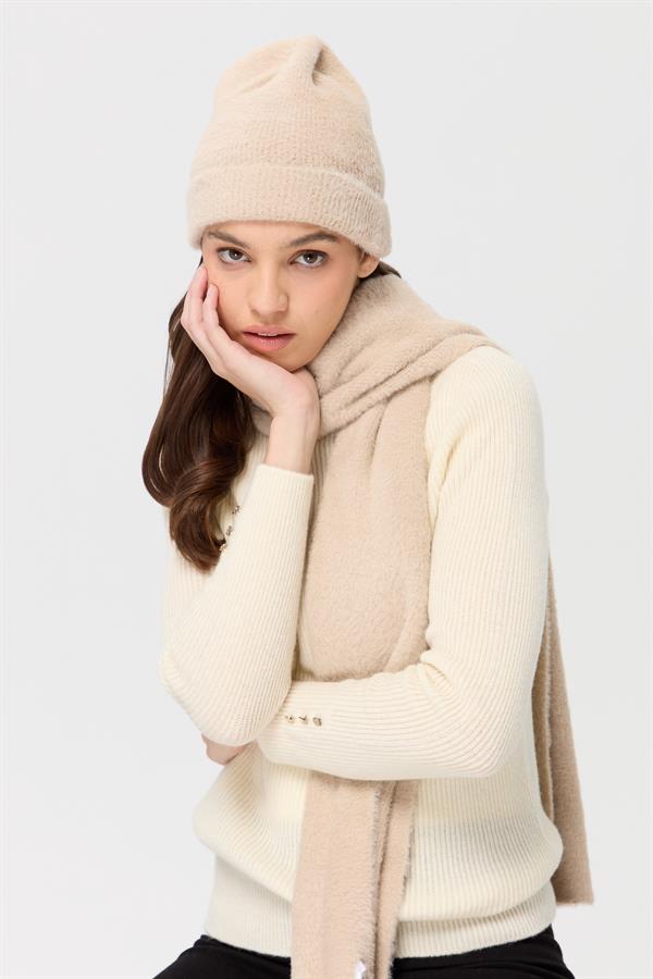 Женский трикотажный шарф