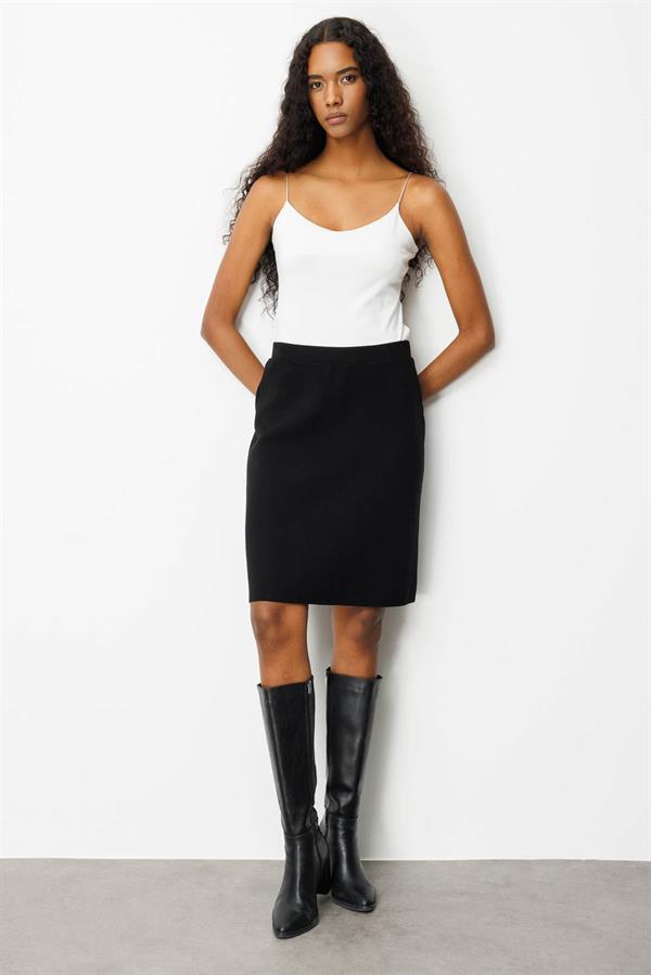 Kadın Triko Düz Basic Etek Siyah