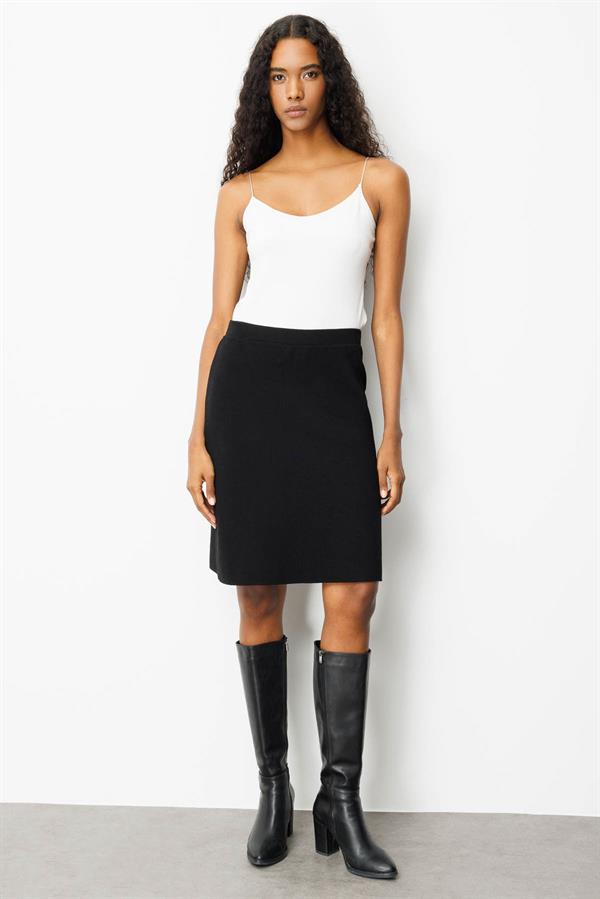 Kadın Triko Düz Basic Etek Siyah