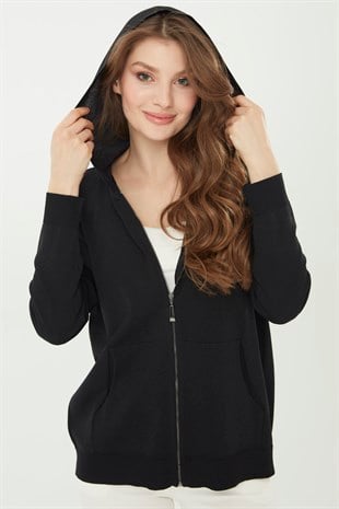 Женский удлиненный трикотажный летний кардиган с капюшоном черного цвета