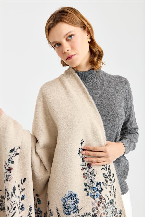 Womens Wool Shawl 01